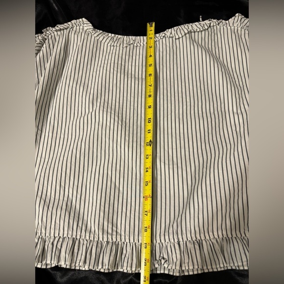 MADEWELL| Top White Blue Striped Ruffle Trim Tie Shoulder Short Sleeve| size S - Picture 6 of 7